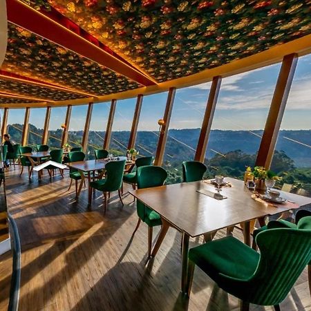 Hotel E Restaurante Giratorio Rf Vision - A Melhor Vista 360 De Грамаду Екстер'єр фото