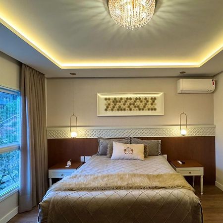 Hotel E Restaurante Giratorio Rf Vision - A Melhor Vista 360 De Грамаду Екстер'єр фото