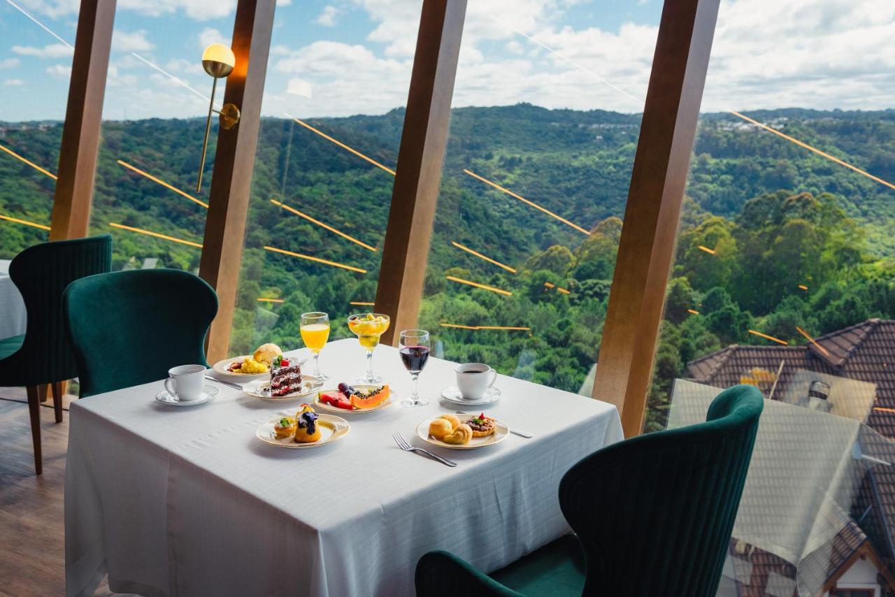 Hotel E Restaurante Giratorio Rf Vision - A Melhor Vista 360 De Грамаду Екстер'єр фото