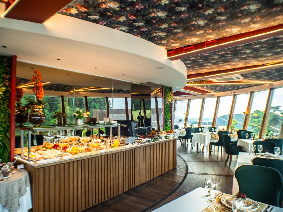 Hotel E Restaurante Giratorio Rf Vision - A Melhor Vista 360 De Грамаду Екстер'єр фото